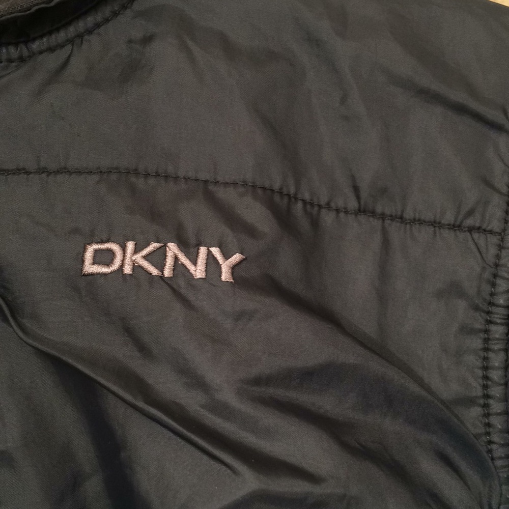 DKNY boys L Black hooded jacket (547) - Picture 3 of 7